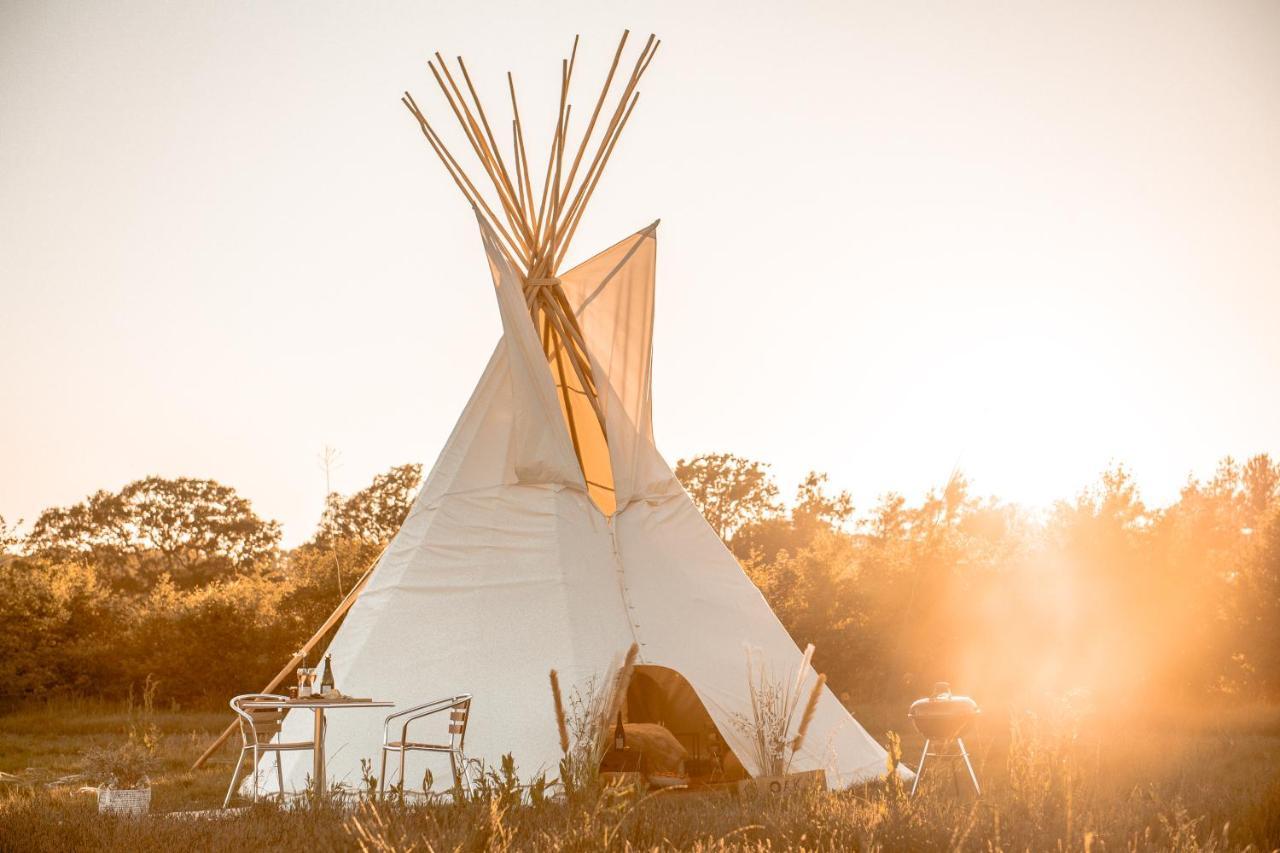 Отель Oastbrook Glamping Bodiam Экстерьер фото